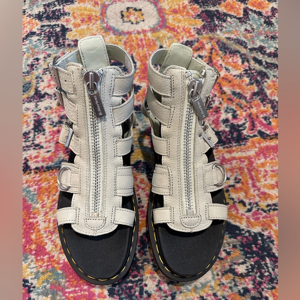 Dr. Martens Olson Sandals NWOT Size 8